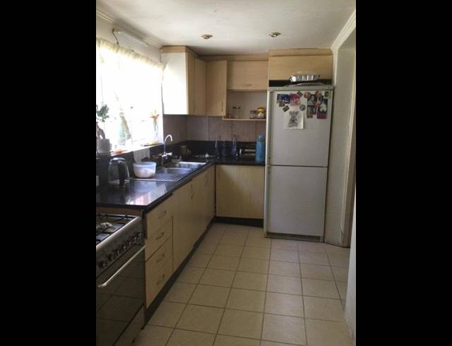 3 BEDROOM HOUSE FOR SALE IN KENSINGTON